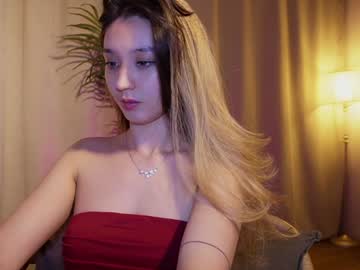 girl
        sarasuo cam image #6410947