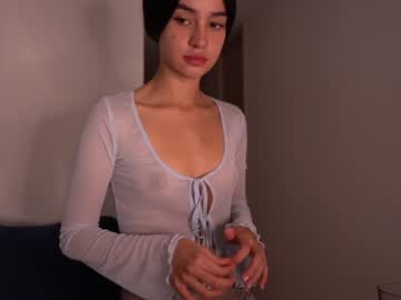 girl
        winona__ cam image #2965115