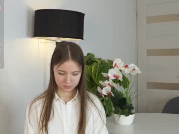 girl
        nico_collard cam image #6222767