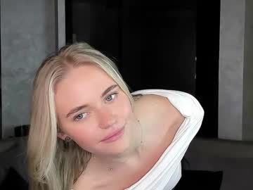 girl
        hermesgirl cam image #5736537