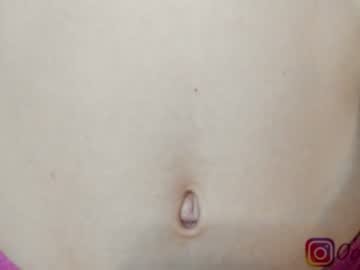 girl
        oksanafedorova cam image #3709679