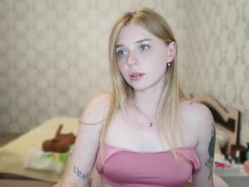 girl
        holydumplings cam image #6725919