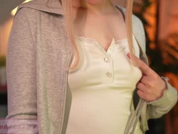 girl
        mana_rose cam image #5868364