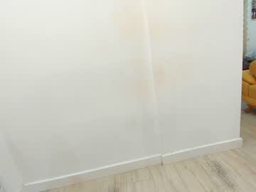 girl
        ehotlovea cam image #60429