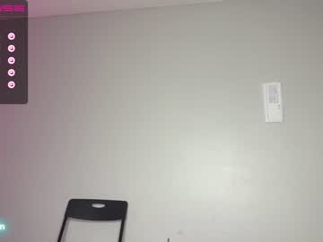 girl
        bigtitslav123 cam image #1299909