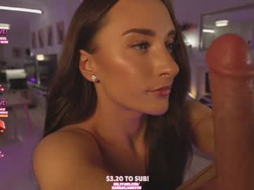 girl
        hannahjames710 cam image #5506223