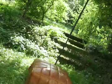 girl
        sebilone cam image #1727353