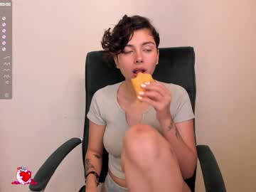 girl
        oh_holly cam image #151654