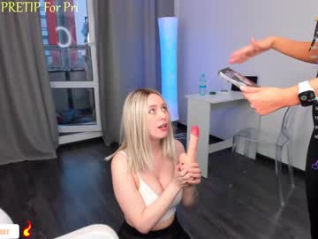 girl
        blush_mikki cam image #4168927