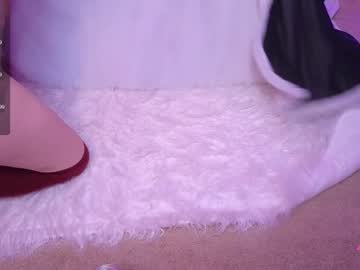 girl
        daphnemadison cam image #5571775
