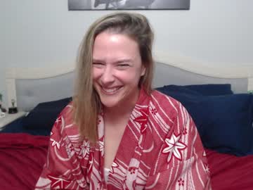 girl
        bluexstacey cam image #1891319