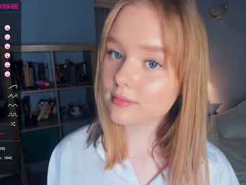 girl
        sun_shiiine cam image #1298184