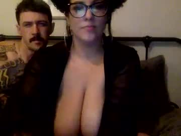 girl
        jordanamama cam image #848206