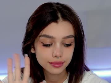 girl
        karina_amiri cam image #4865346