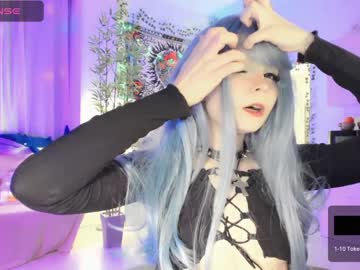 girl
        ronnie_neko cam image #3458256