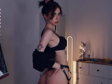 girl
        dance_kuduro cam image #4530534