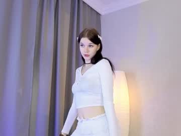 girl
        goalice cam image #6085559