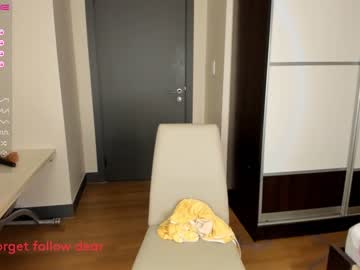 girl
        raru_mi cam image #1678151