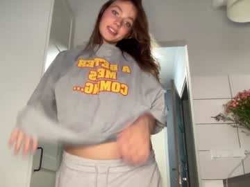 girl
        angel_from_sky cam image #4799279