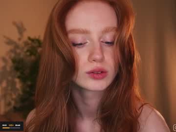 girl
        lizzy_blaze cam image #4516803