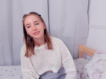 girl Nude Cam Girls Playing Games with luxxberry