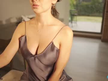 girl
        honeyco57 cam image #6131049