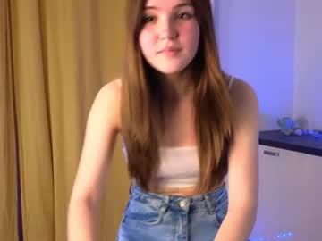 girl Nude Cam Girls Playing Games with lorabeam