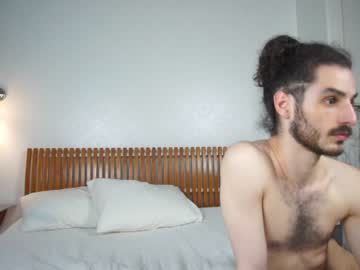 girl
        peachcreamcouple cam image #1688408
