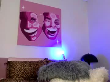 girl
        tastytilly cam image #1142242