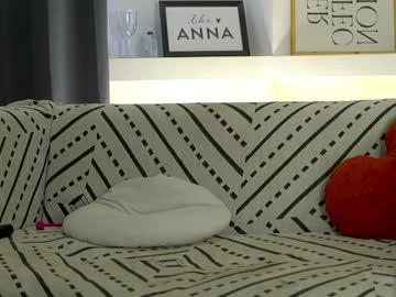 girl
        annadutton cam image #5208552