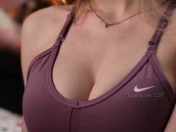 girl
        kateharrise cam image #4577699