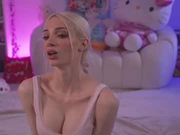 girl
        bunnydollstella cam image #6205008