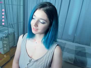 girl
        your_desssert cam image #2744452