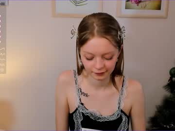 girl
        whitneyharriss cam image #3171342