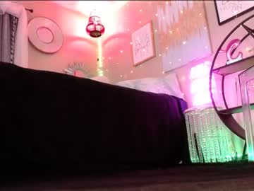 girl
        milf_lacey cam image #2139605