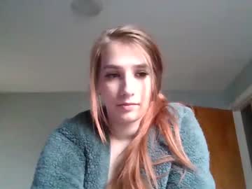 girl
        lillygreenxoxo cam image #1388870