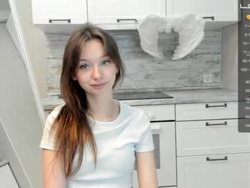 girl
        janicemasons cam image #895607