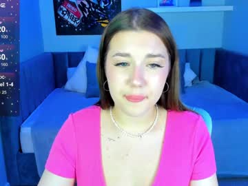 girl
        lilla_cuties cam image #4985885