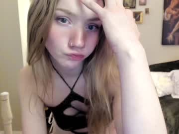 girl
        eve003300 cam image #4005192