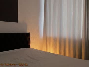 couple
        huntertiana cam image #1065304