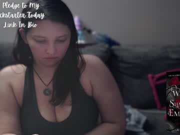 girl
        rowanswolves cam image #4783171